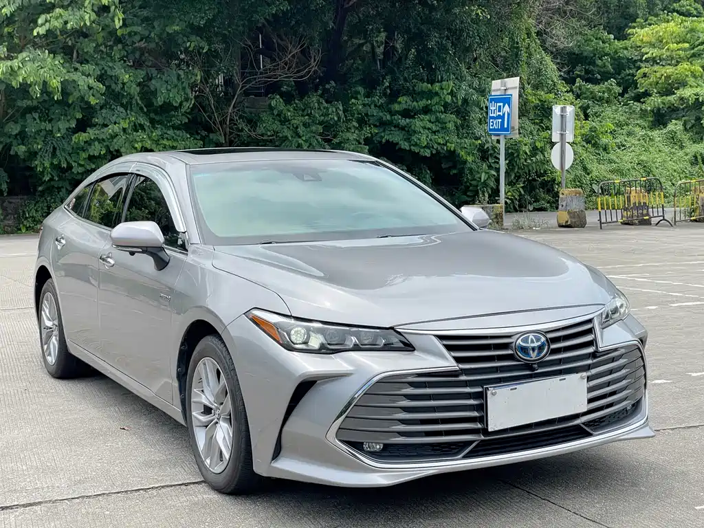 Toyota Avalon — миниатюра 3