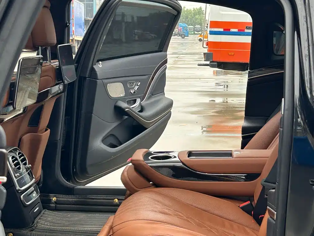 Mercedes-Benz S-Class — миниатюра 6