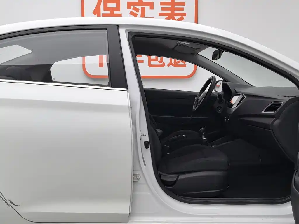 Hyundai Verna — миниатюра 23