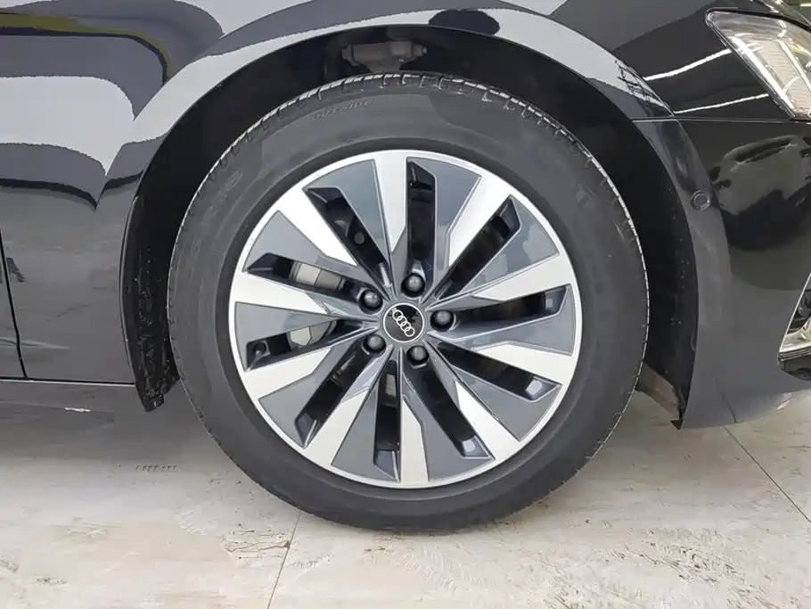 Audi A6L — миниатюра 6
