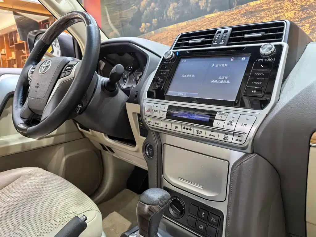 Toyota Prado — миниатюра 16
