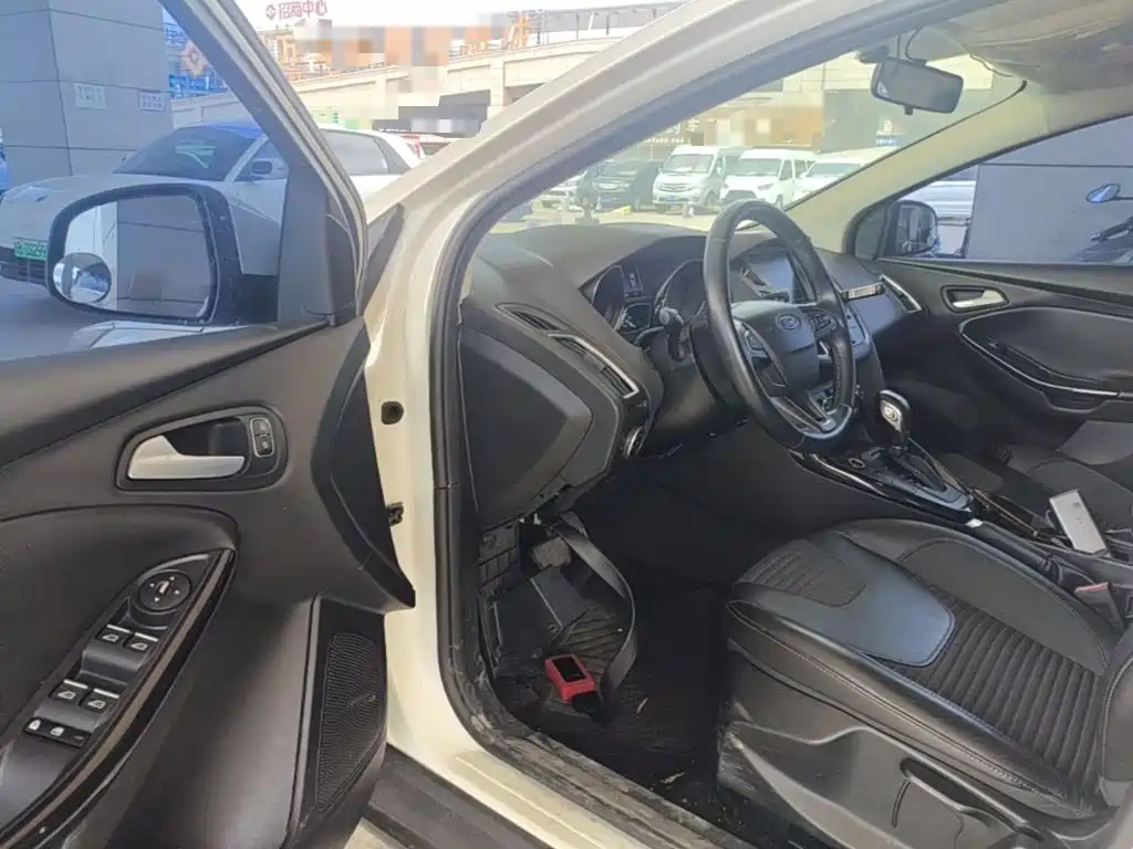Ford Focus — миниатюра 16