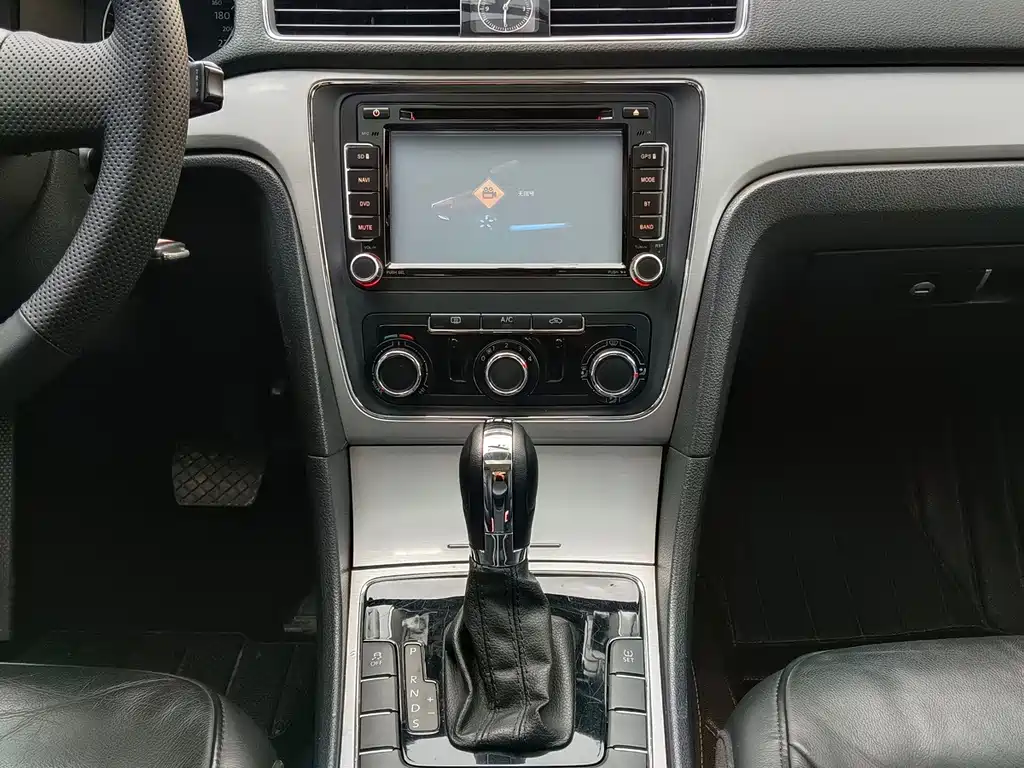 Volkswagen Passat — миниатюра 12