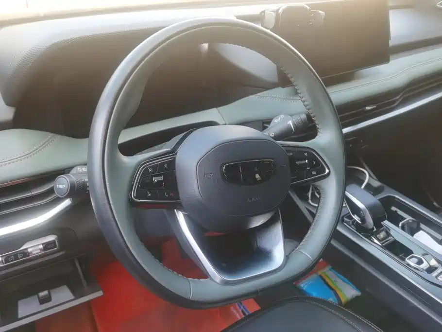 Geely Haoyue L — миниатюра 15