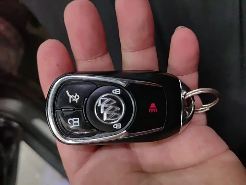 Buick Envision Plus — миниатюра 9