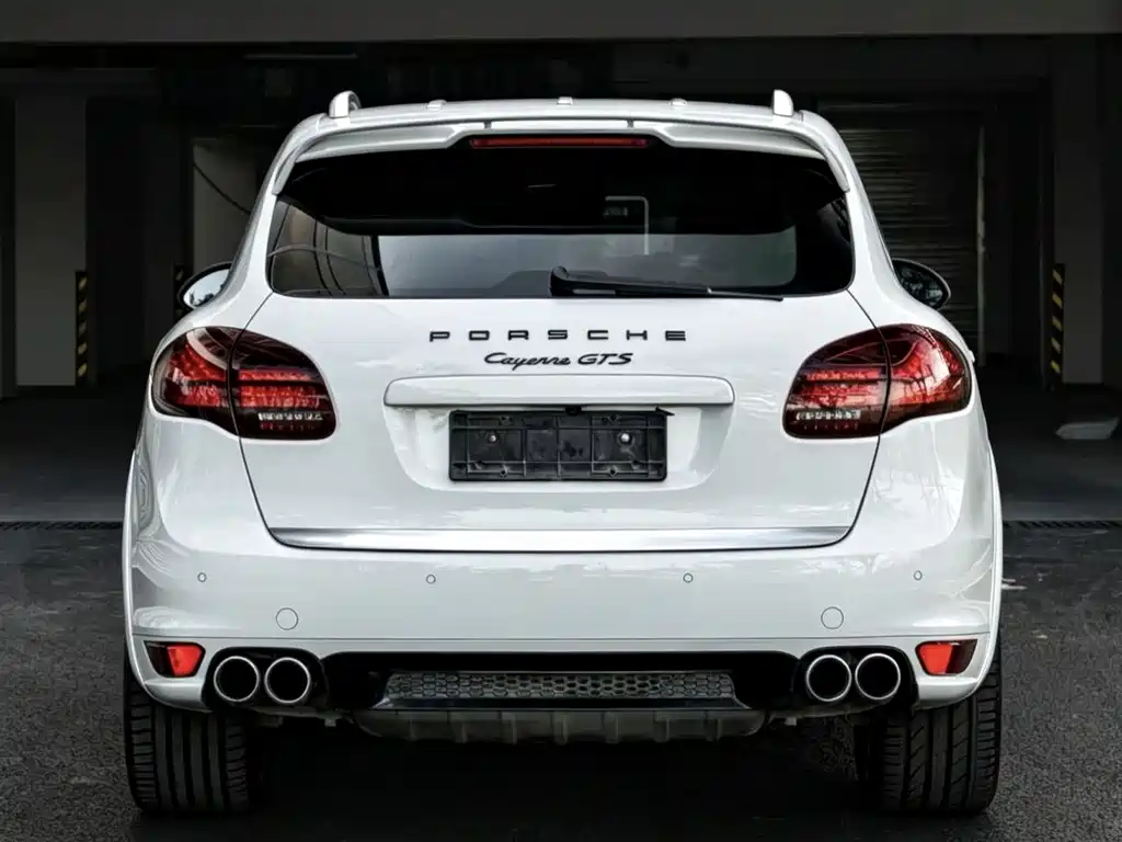 Porsche Cayenne 2014 Cayenne GTS 4.8L