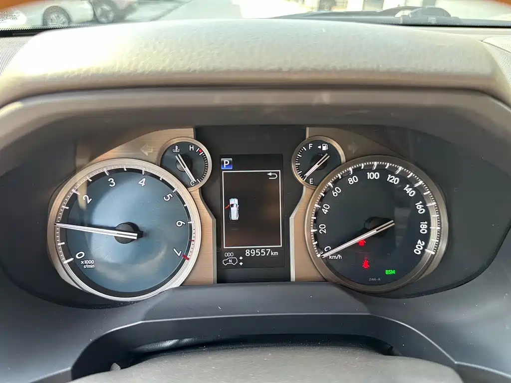 Toyota Prado — миниатюра 6