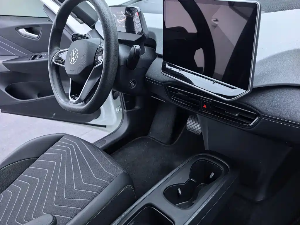 Volkswagen ID.3 — миниатюра 13