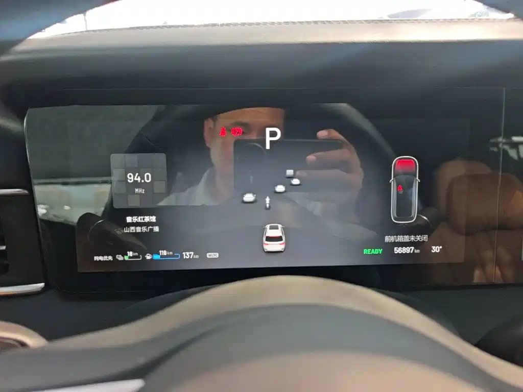 Li Auto Li ONE — миниатюра 12