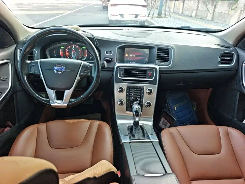 Volvo S60 — миниатюра 10