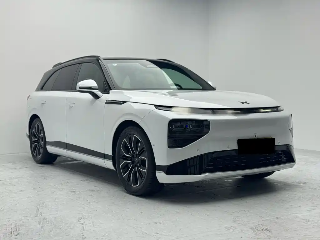 XPeng G9 — миниатюра 3