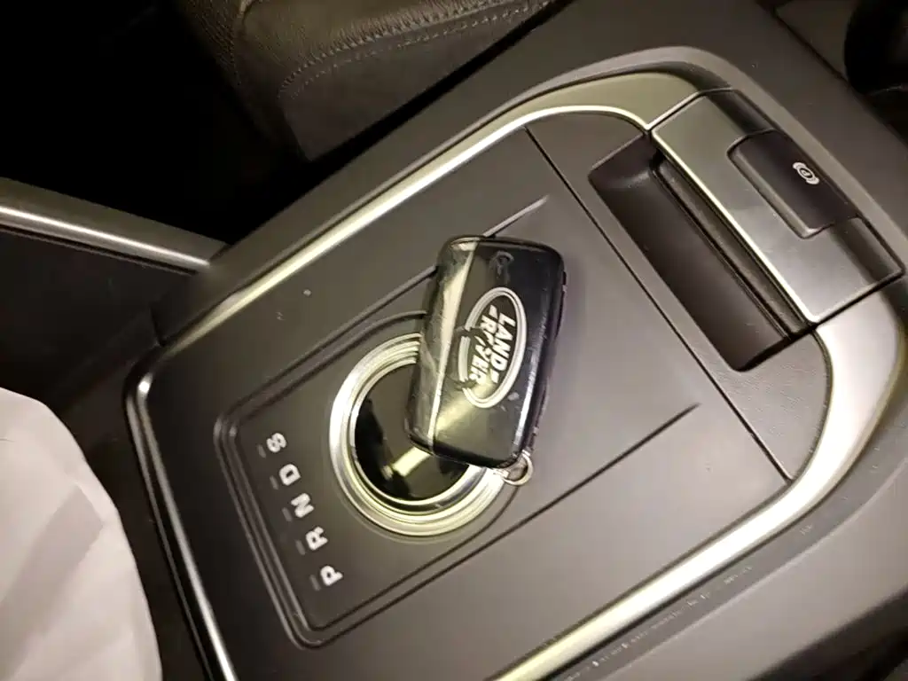 Land Rover Discovery Sport — миниатюра 9