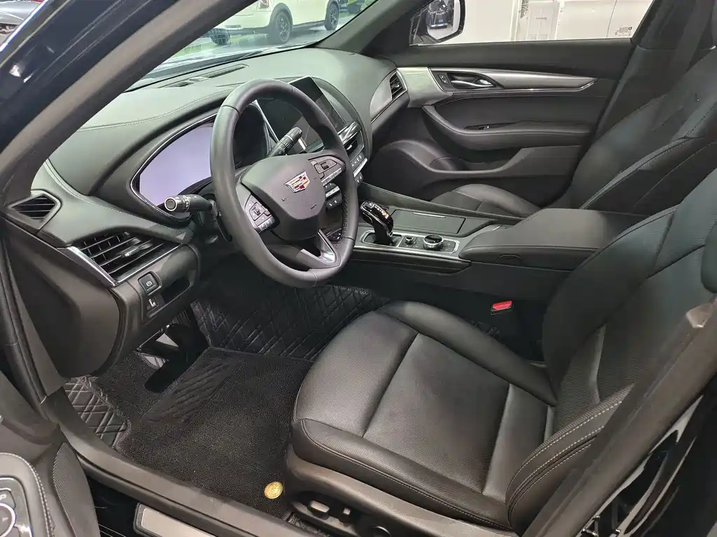 Cadillac CT5 — миниатюра 7