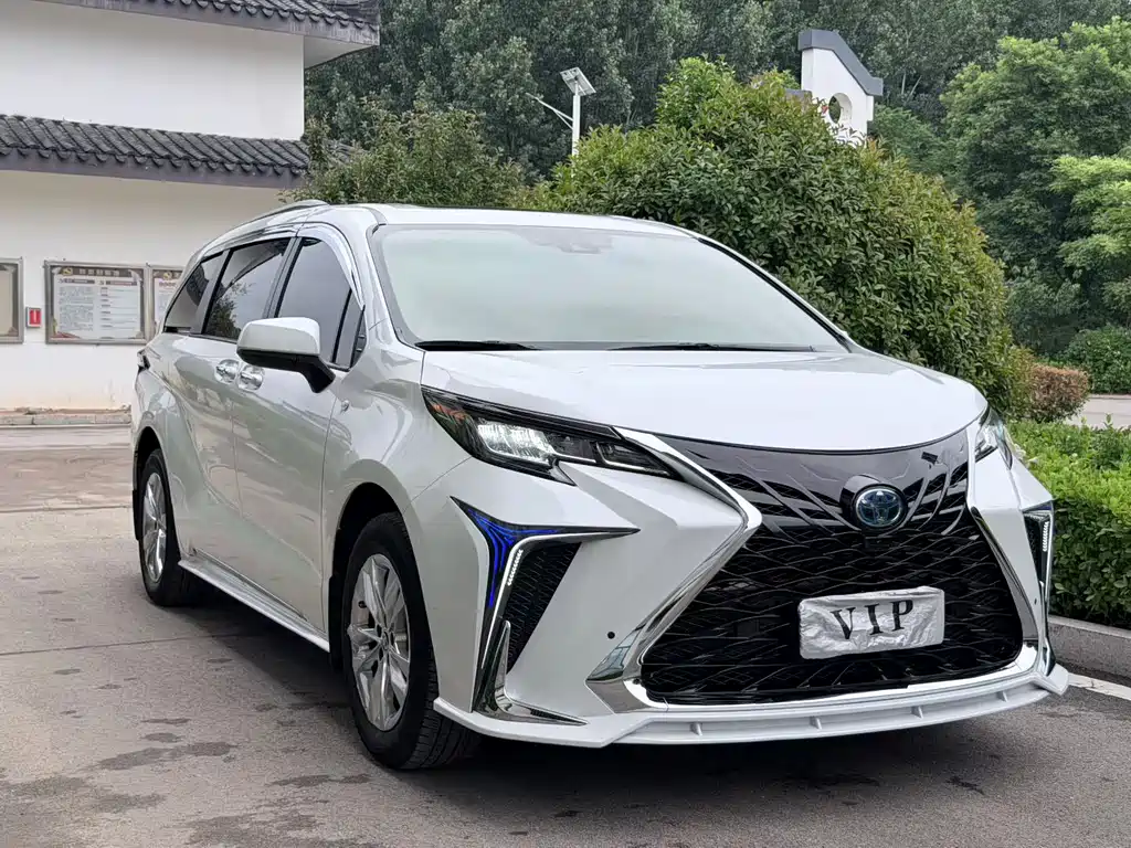 Toyota Sienna 2022 2.5L AT