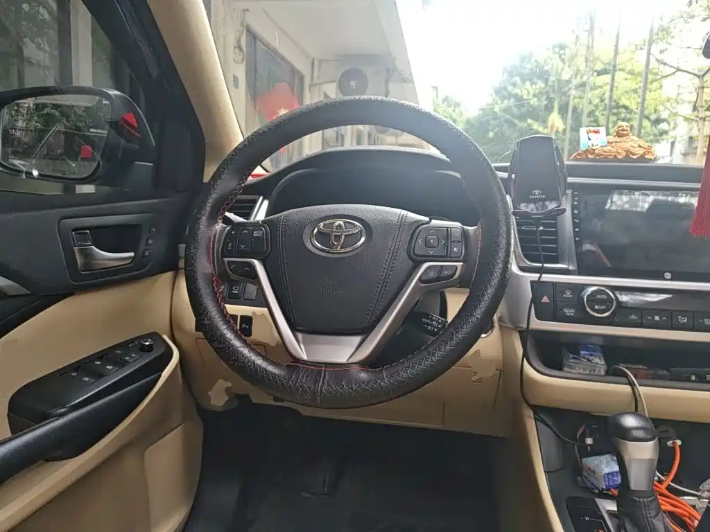 Toyota Highlander — миниатюра 6
