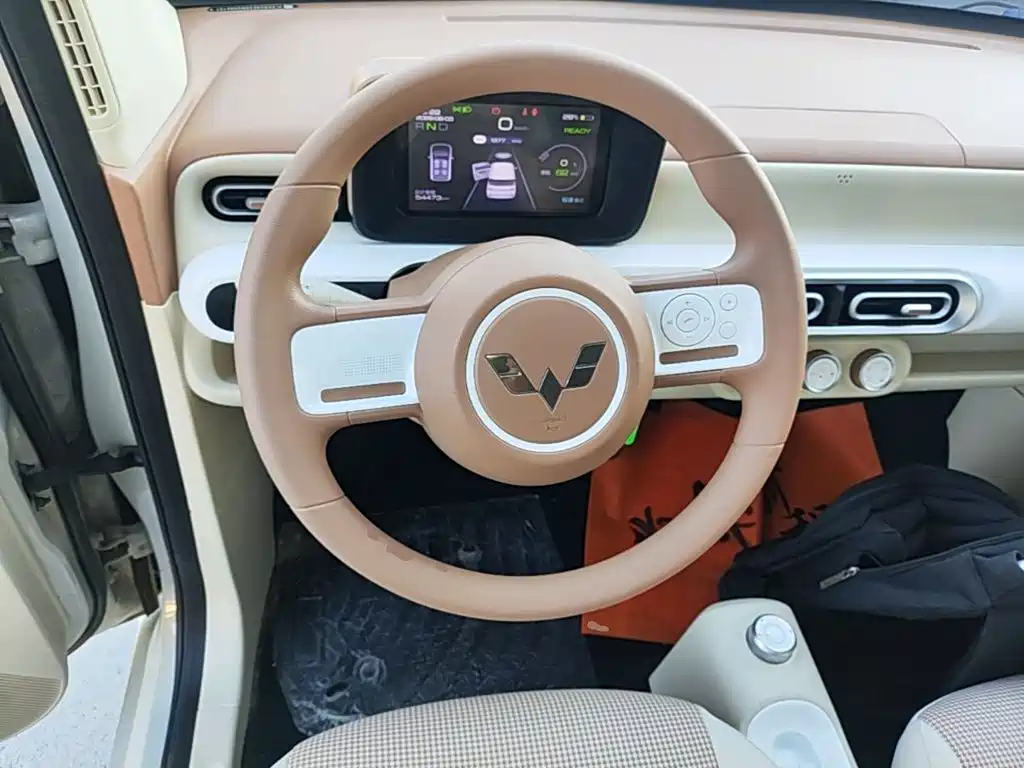 Wuling MINIEV — миниатюра 11