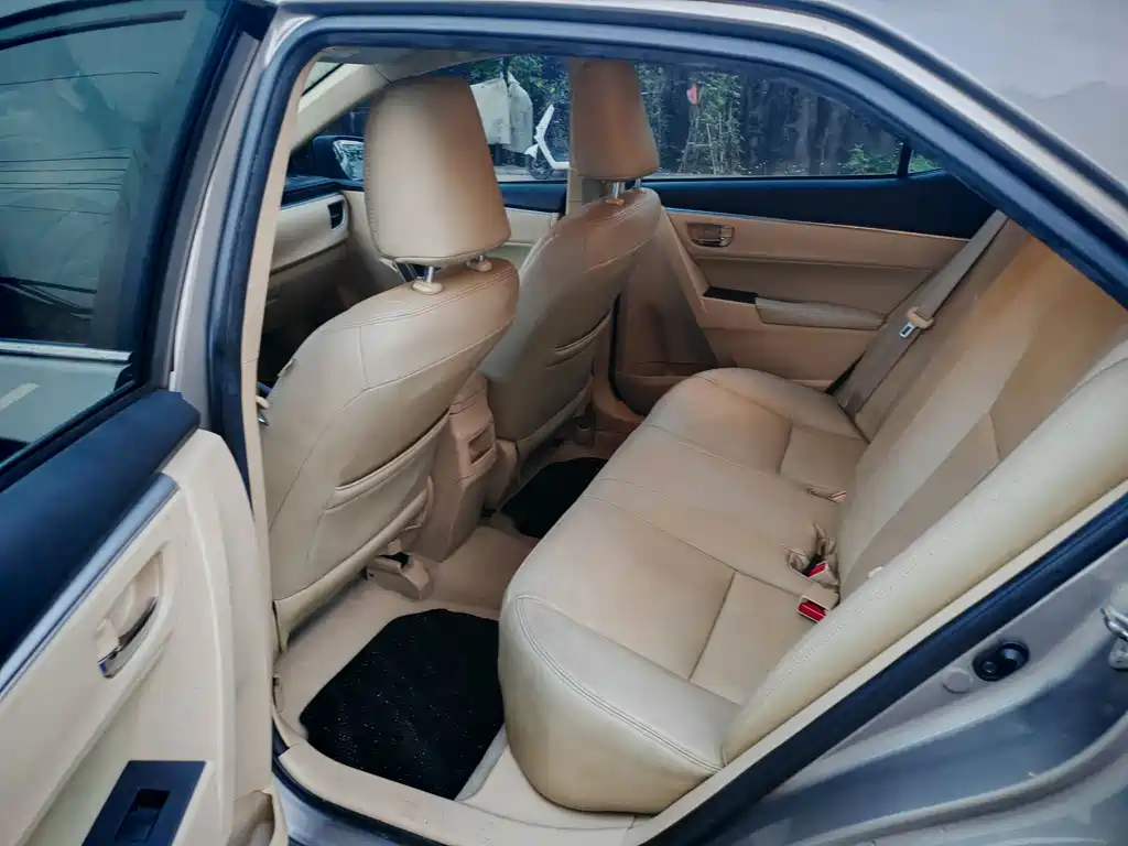 Toyota Corolla — миниатюра 8