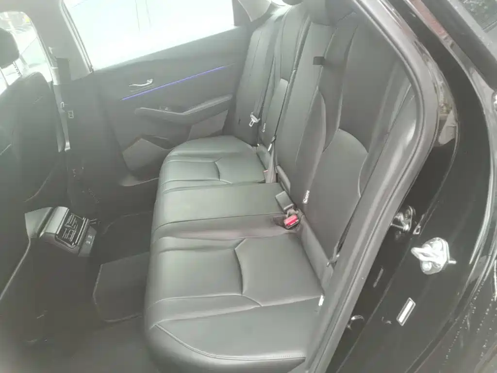 Honda Accord — миниатюра 17