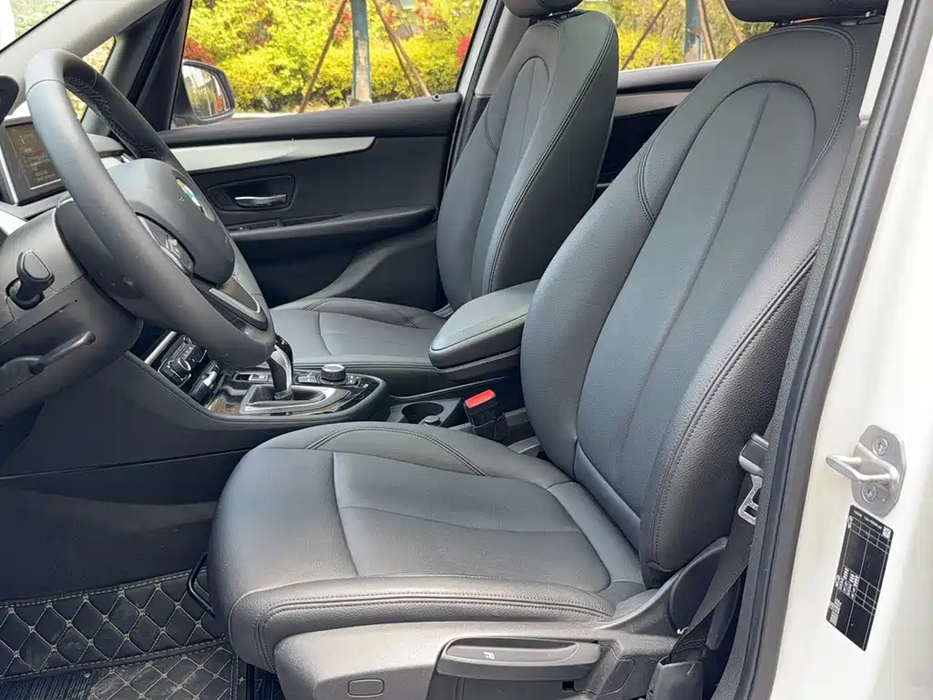 BMW 2 Series Gran Tourer — миниатюра 12