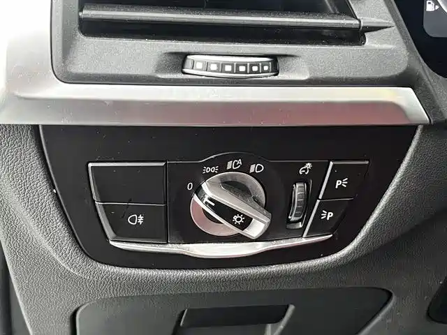 BMW X3 — миниатюра 29