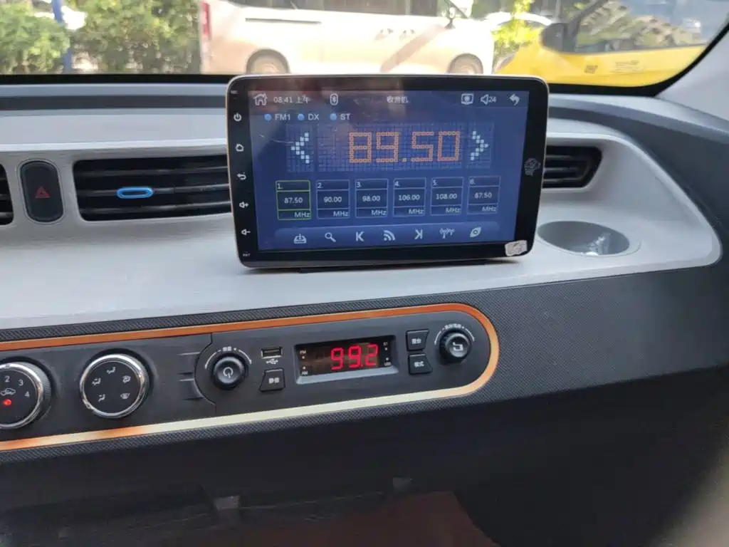 Wuling MINIEV — миниатюра 13