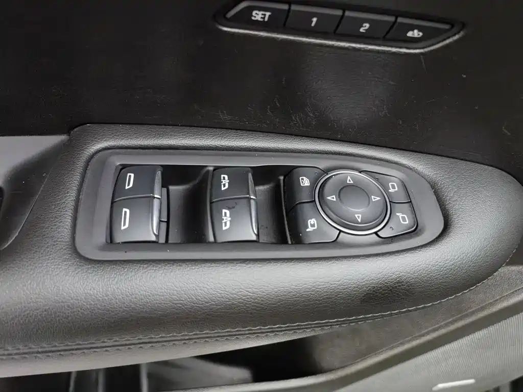 Cadillac XT5 — миниатюра 9