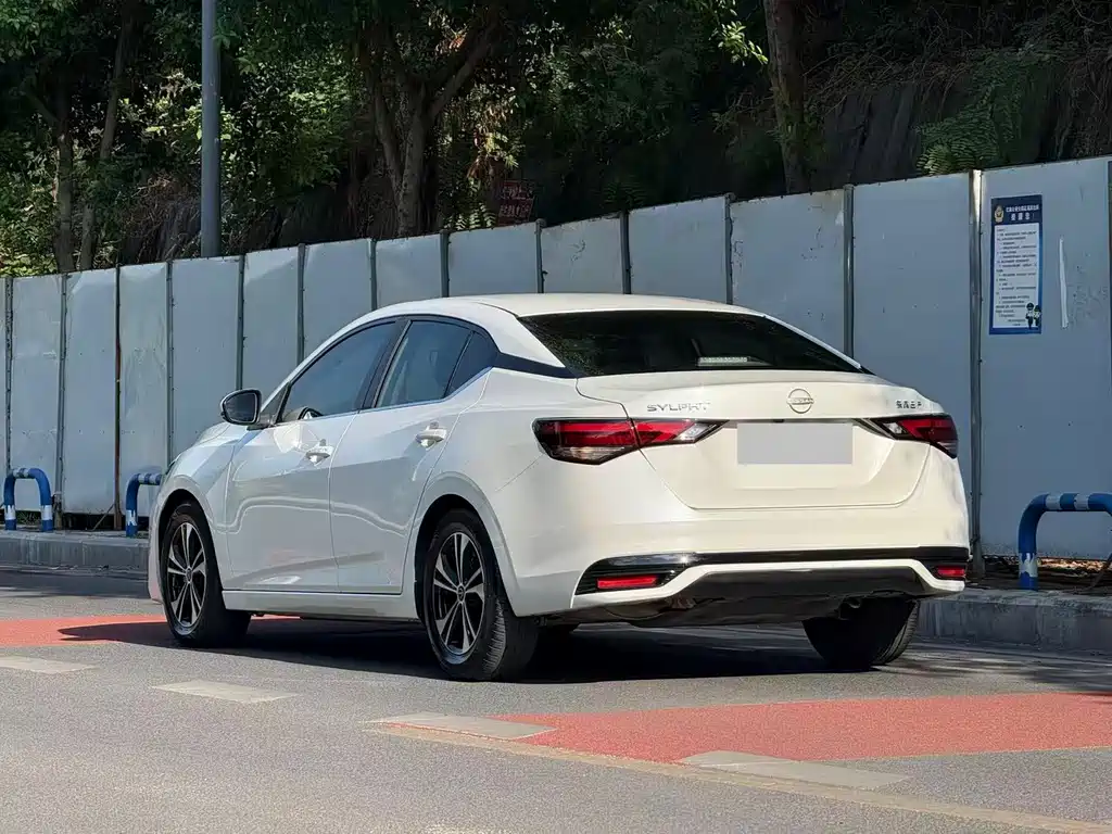 Nissan Sylphy — миниатюра 7
