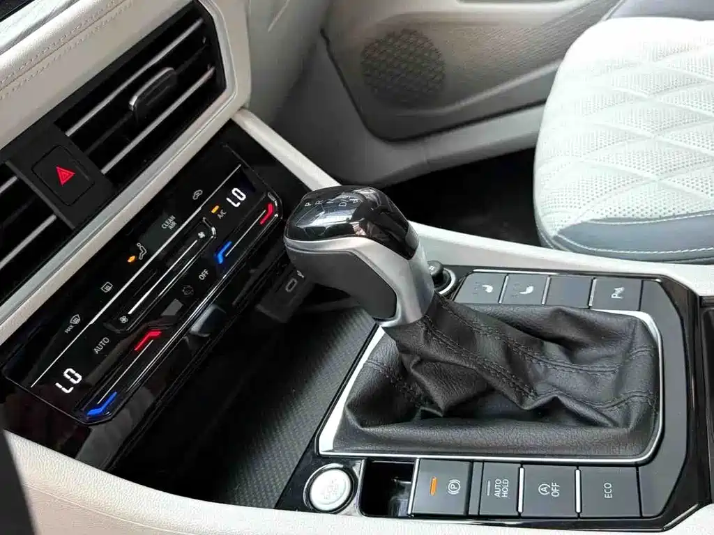 Volkswagen Sagitar — миниатюра 10