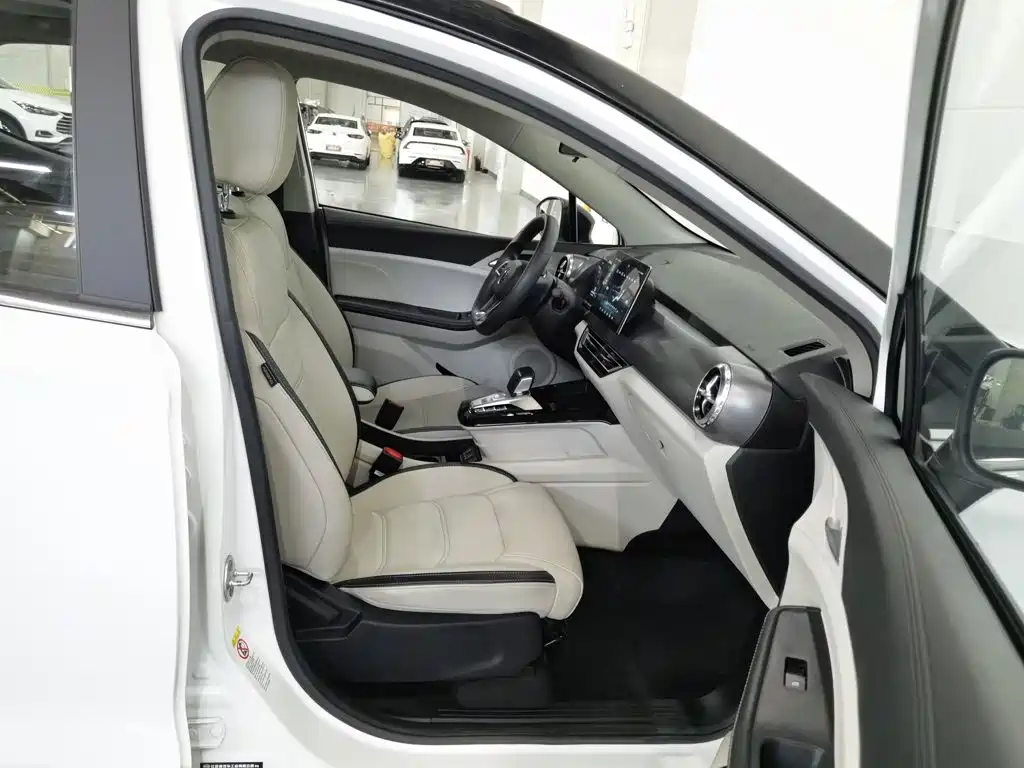 BYD Yuan Pro — миниатюра 23