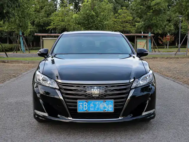 2018 Toyota Crown