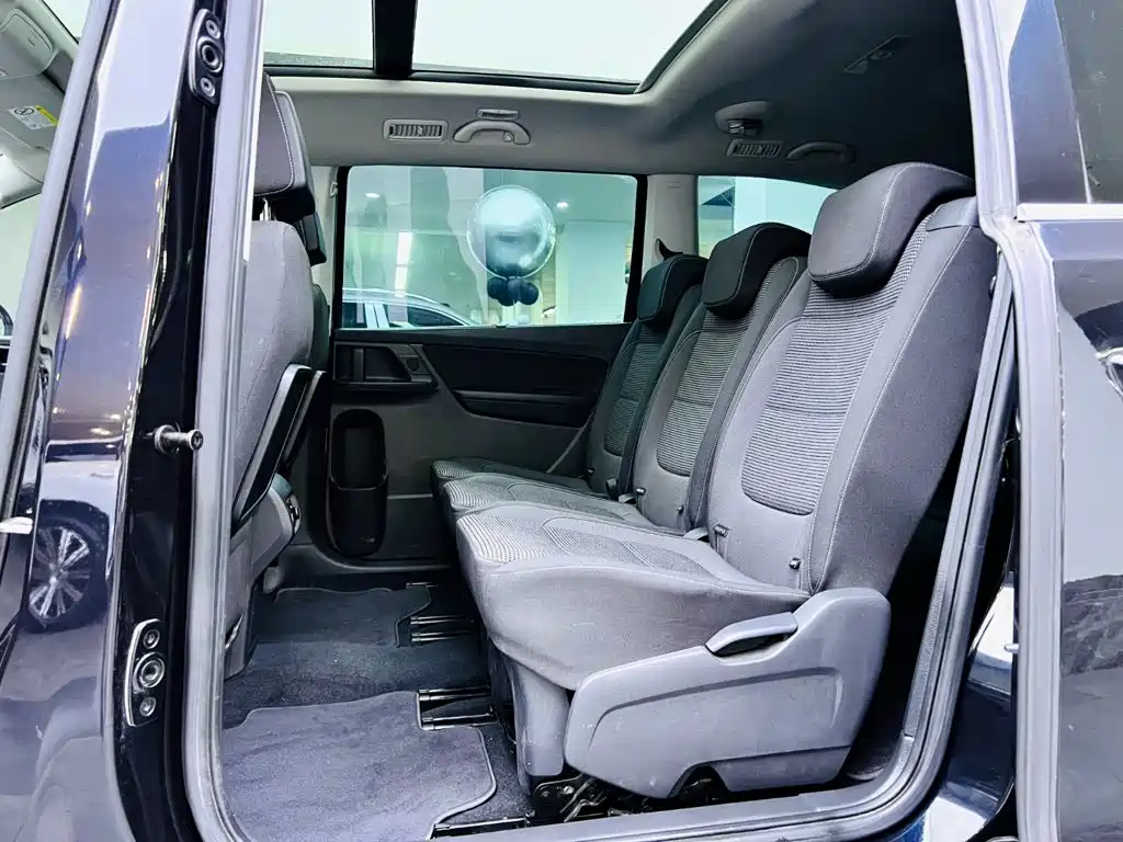 Volkswagen Sharan — миниатюра 15