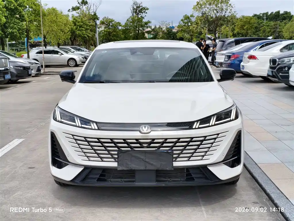 Changan Eado — миниатюра 2