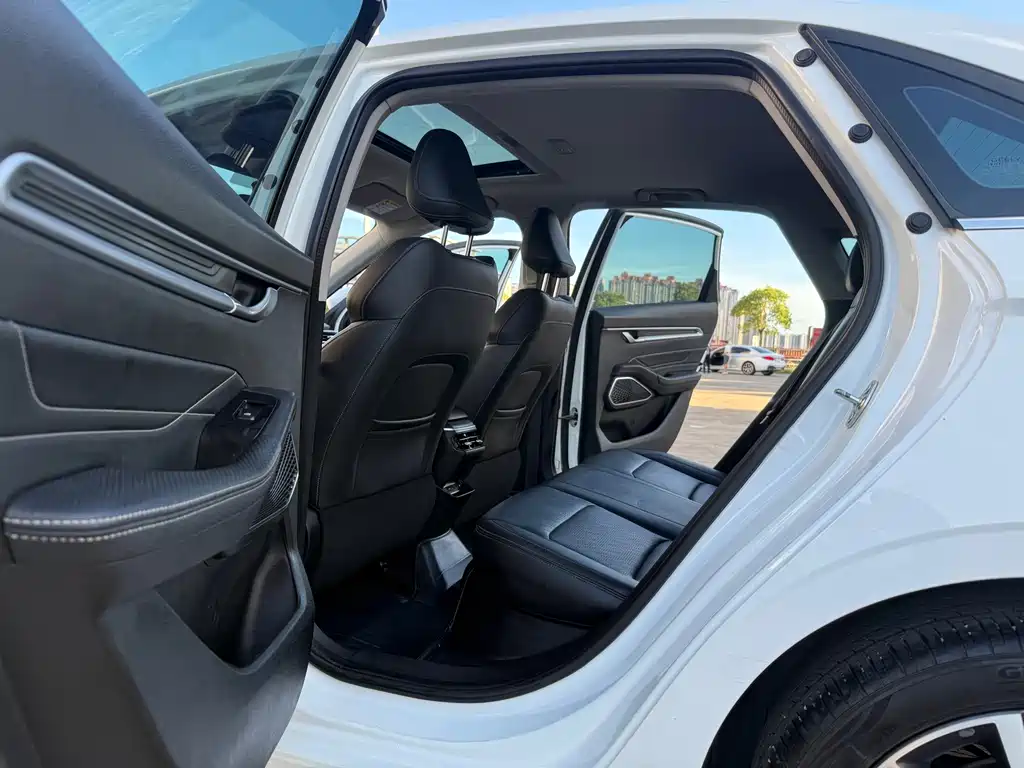 Geely Emgrand — миниатюра 11