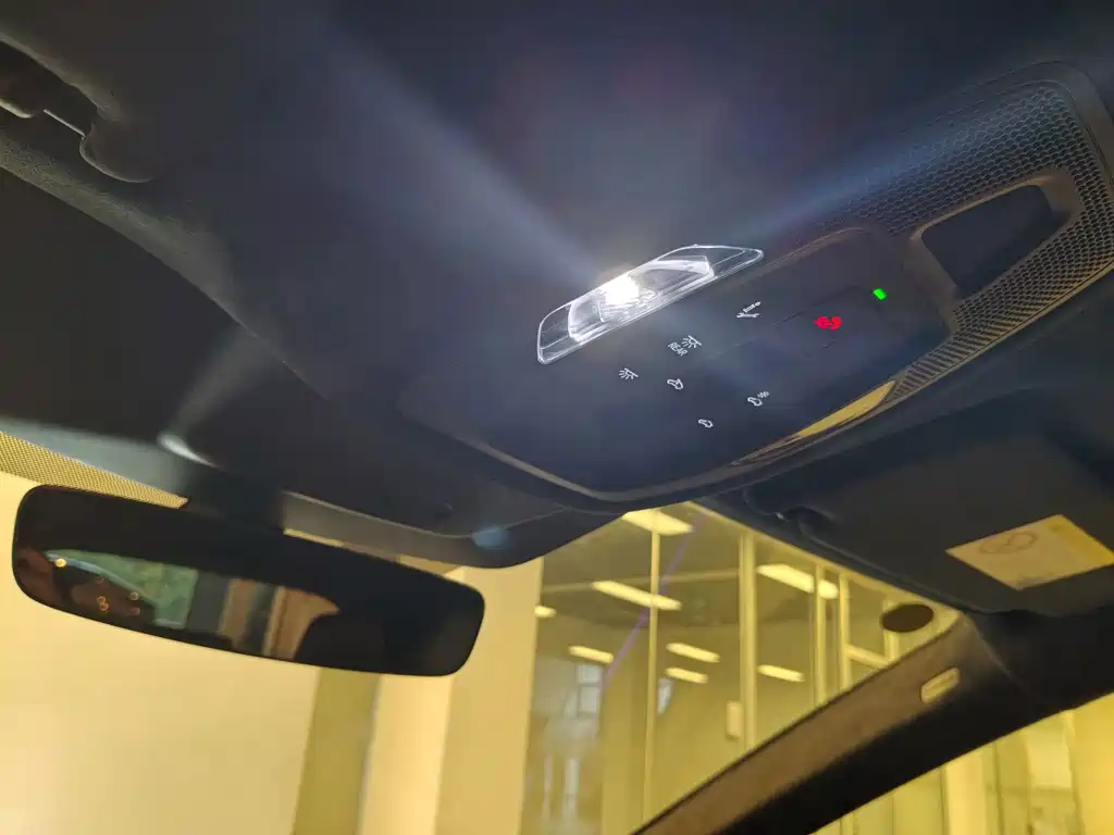 Audi Q6L e-tron — миниатюра 13