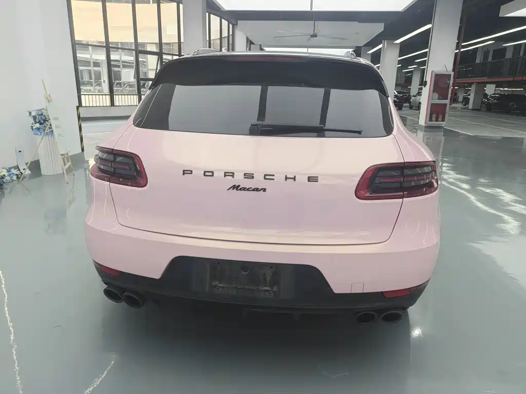 Porsche Macan — миниатюра 12