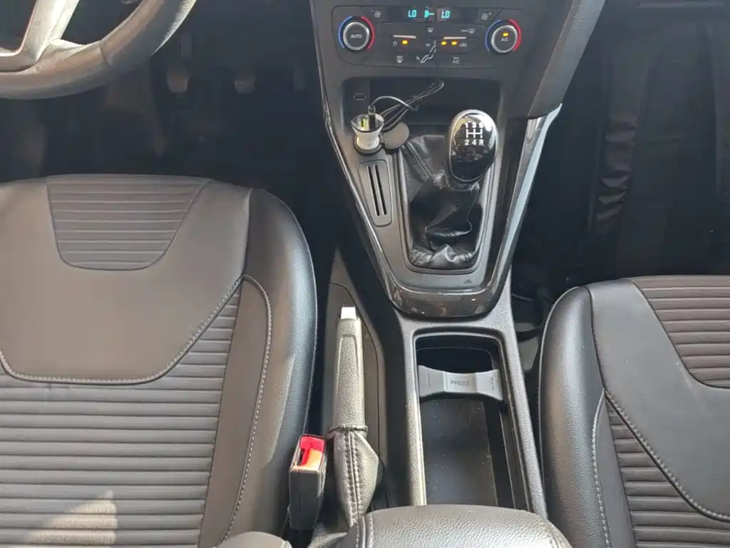 Ford Focus — миниатюра 14