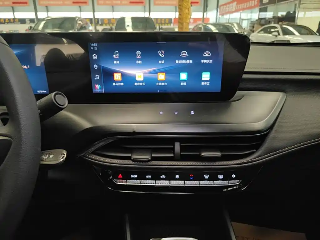 Buick Verano — миниатюра 13