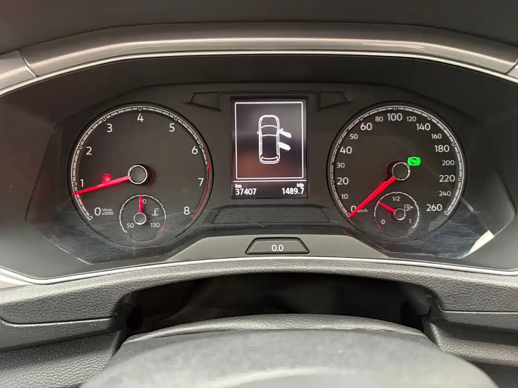 Volkswagen T-Roc — миниатюра 12