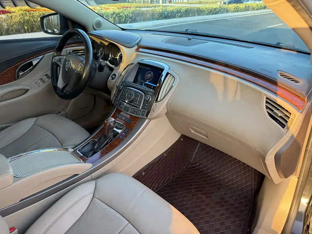 Buick LaCrosse — миниатюра 13