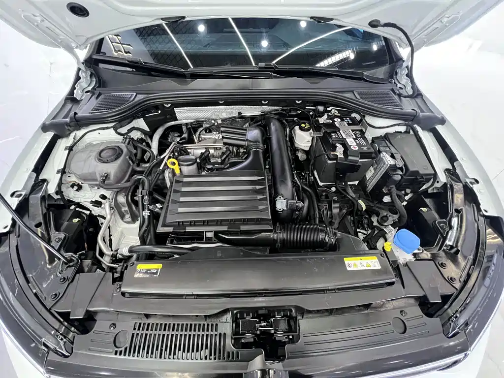 Volkswagen Golf — миниатюра 20