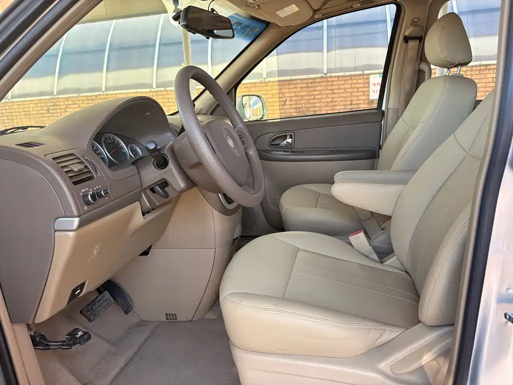 Buick GL8 — миниатюра 4