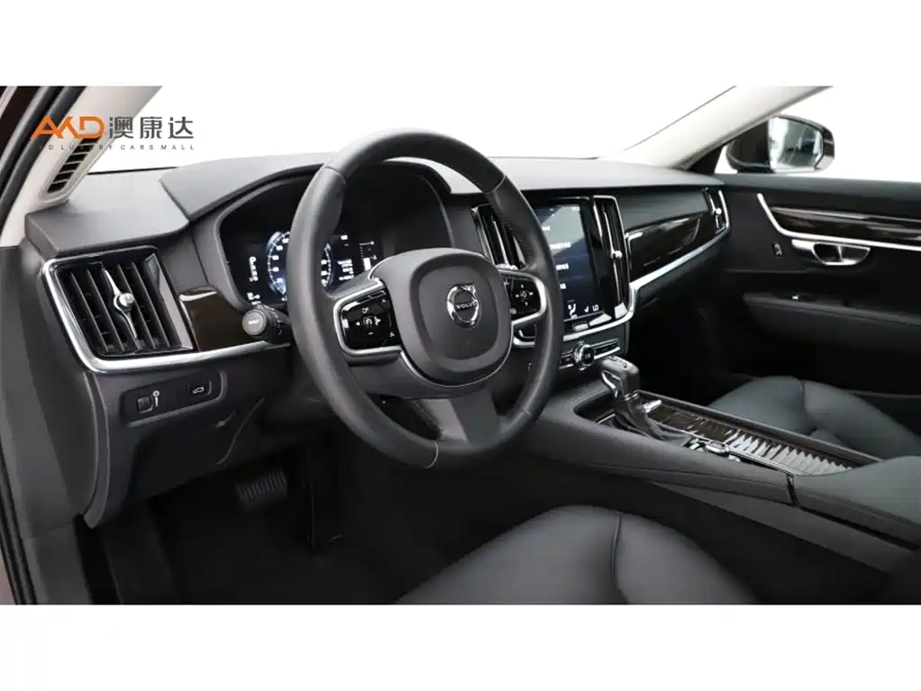 Volvo S90 — миниатюра 6