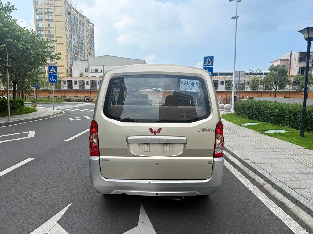 Wuling Rongguang — миниатюра 5
