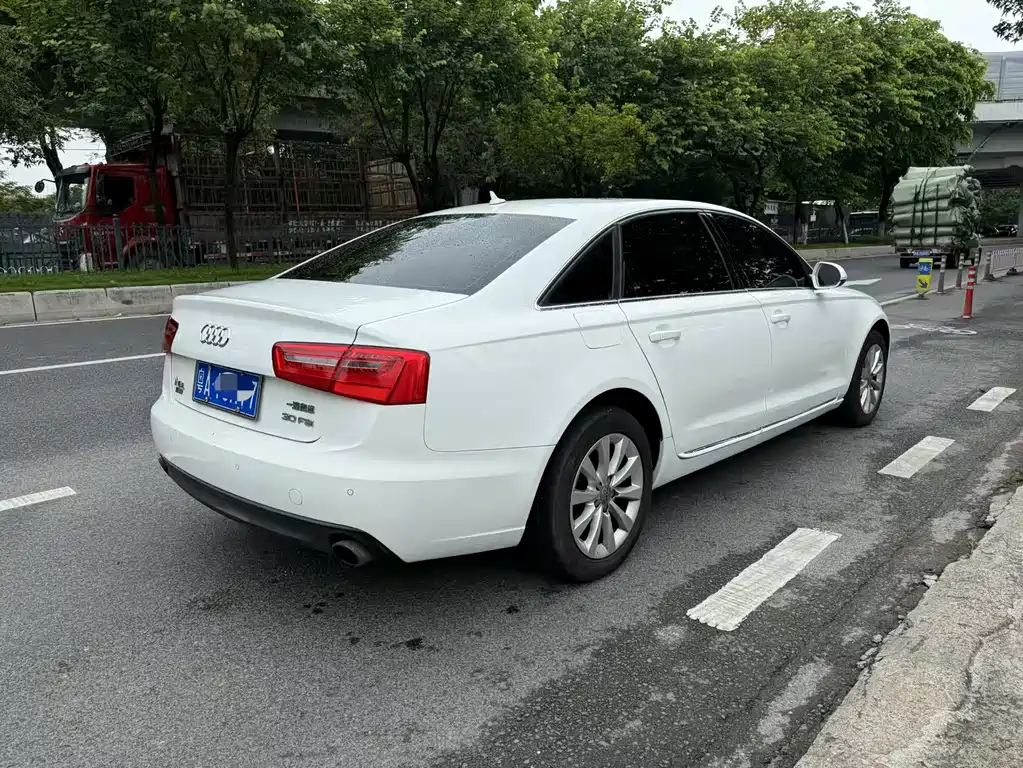 Audi A6L 2014 30 FSI Comfort