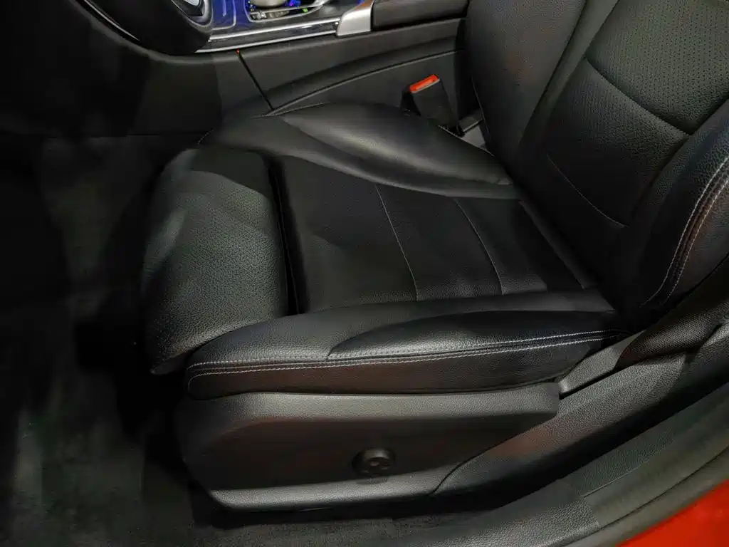 Mercedes-Benz C-Class — миниатюра 20