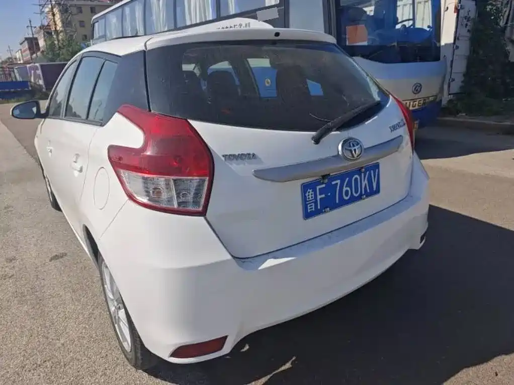 Toyota Yaris L — миниатюра 7