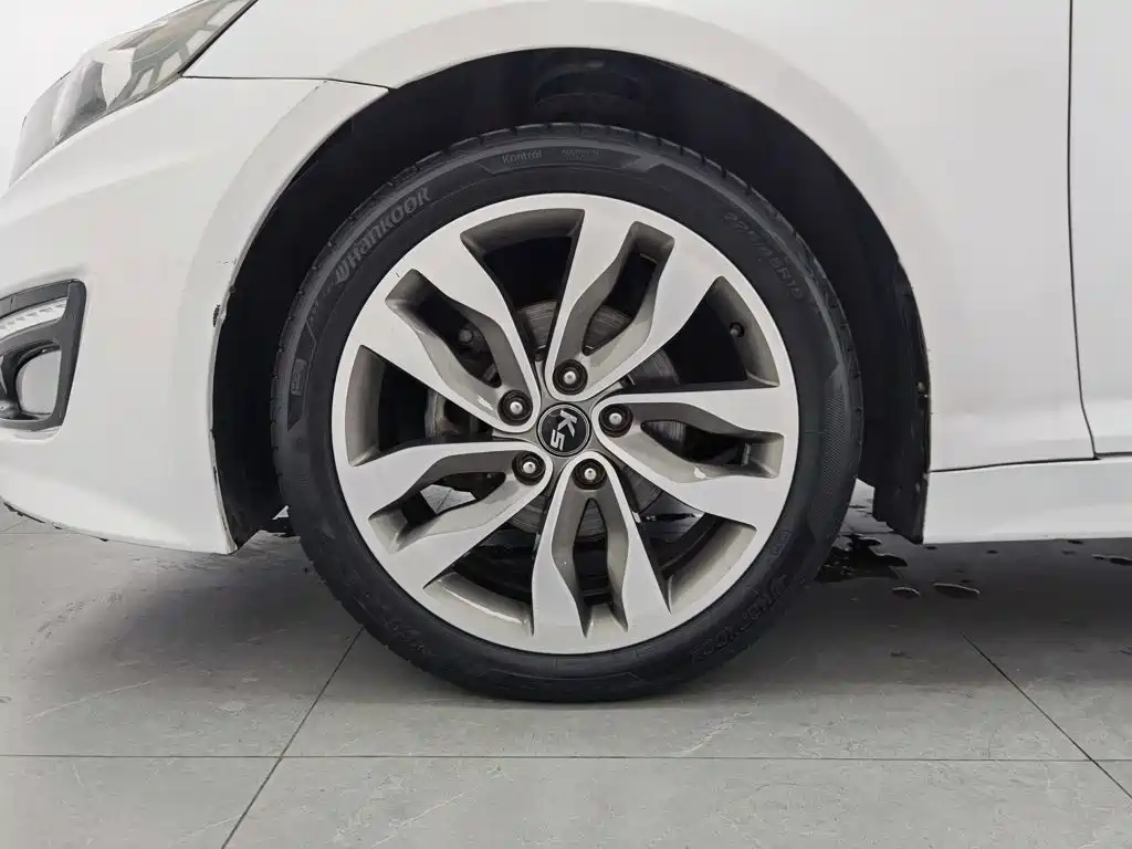 Kia K5 — миниатюра 17