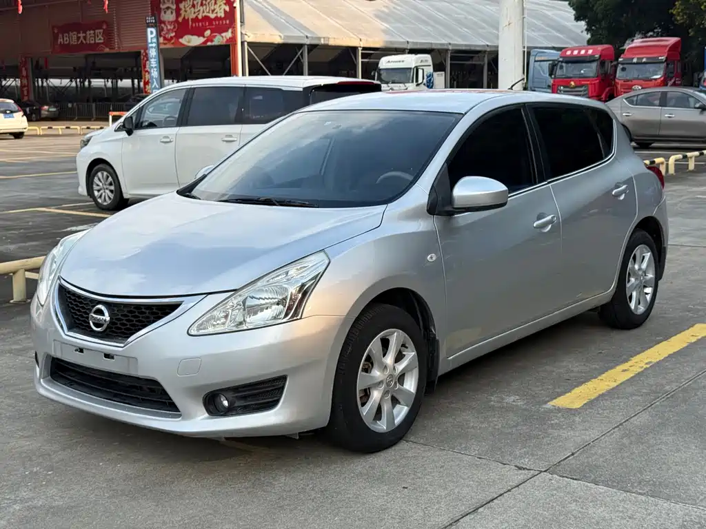 Nissan Tiida — миниатюра 3