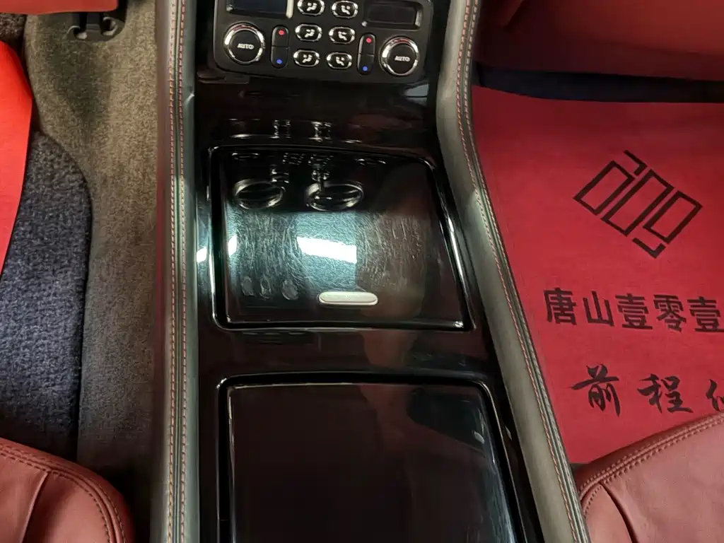 Bentley Flying Spur — миниатюра 19