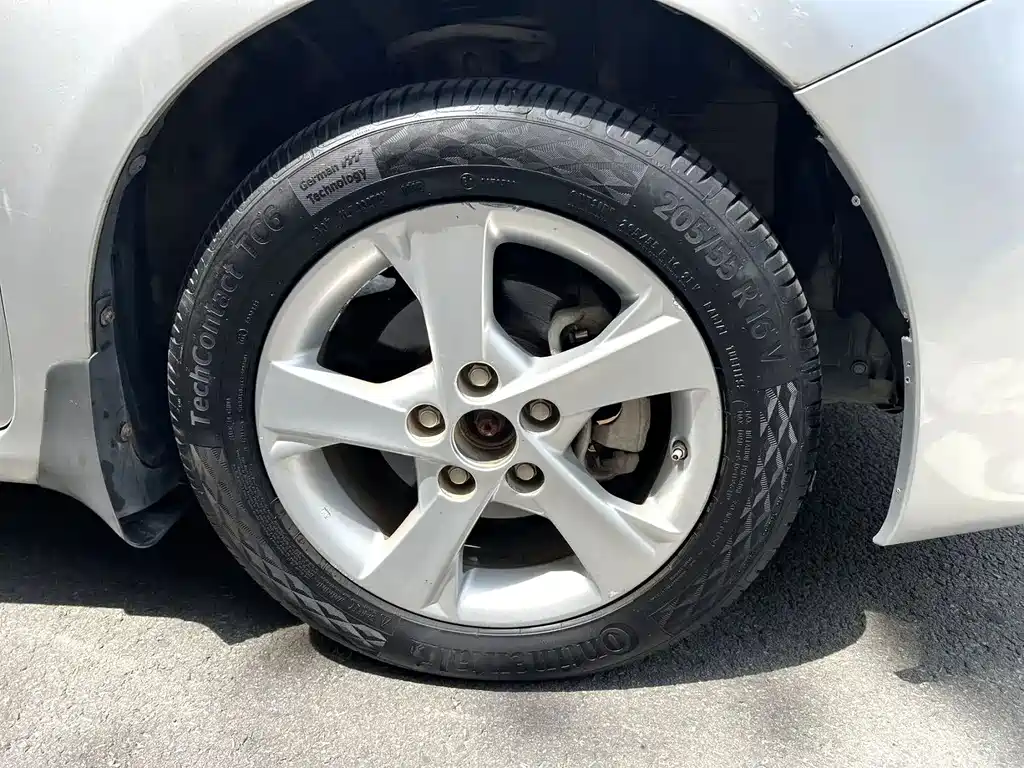 Toyota Corolla — миниатюра 8